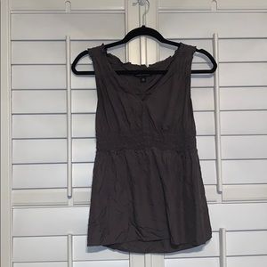 Hardly worn Banana Republic blouse. XS.
